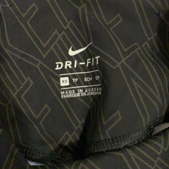 Nike Womens Leggings - Picture 2 of 2